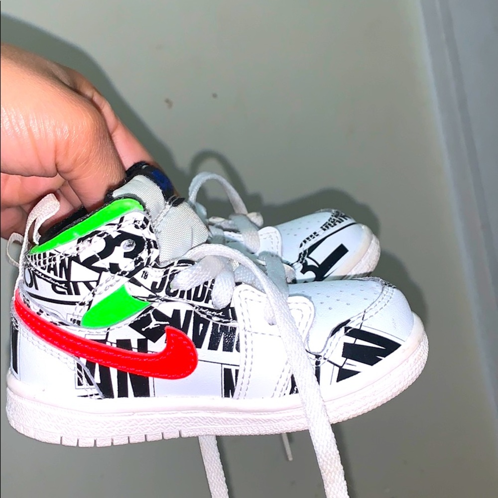 AIR JORDAN 1 MID 'OVER-PRINT LOGOS'